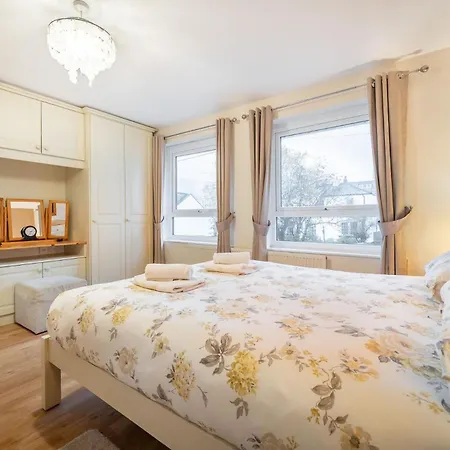Sunny Holiday home